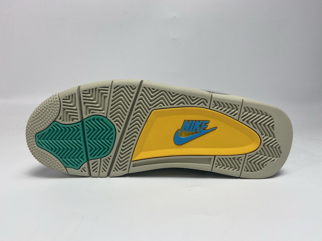 XP Factory Sneakers & Air Jordan 4 Retro SP 30th Anniversary Union Taupe Haze DJ5718-242