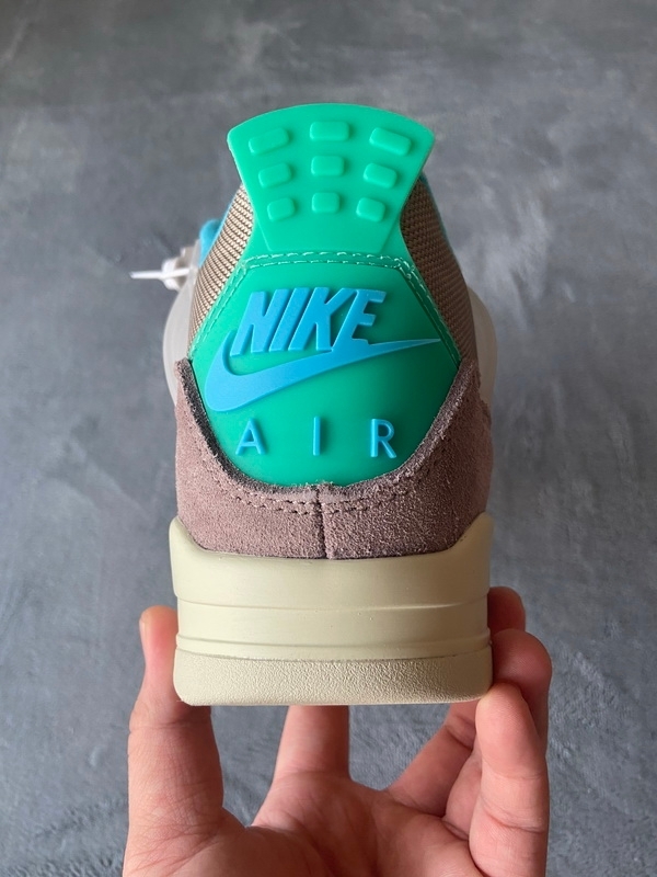 XP Factory Sneakers & Air Jordan 4 Retro SP 30th Anniversary Union Taupe Haze DJ5718-242
