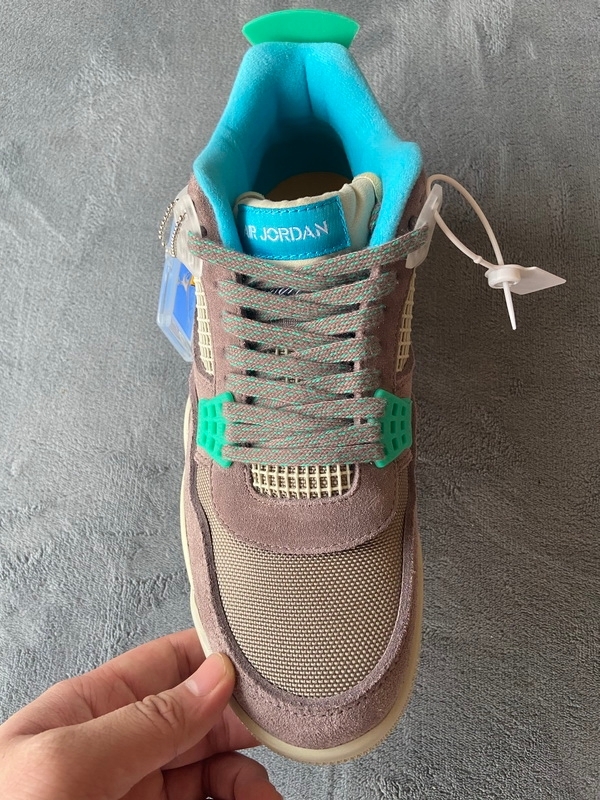 XP Factory Sneakers & Air Jordan 4 Retro SP 30th Anniversary Union Taupe Haze DJ5718-242