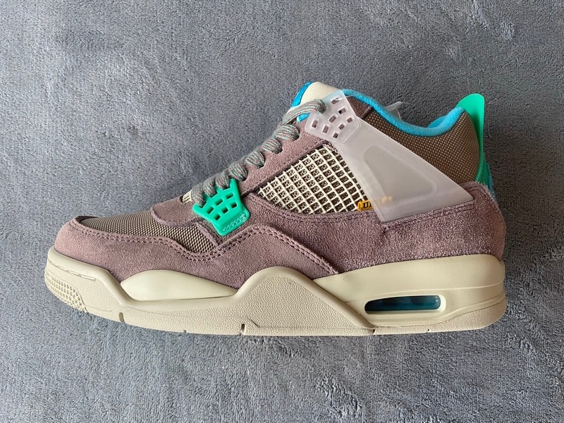 XP Factory Sneakers & Air Jordan 4 Retro SP 30th Anniversary Union Taupe Haze DJ5718-242
