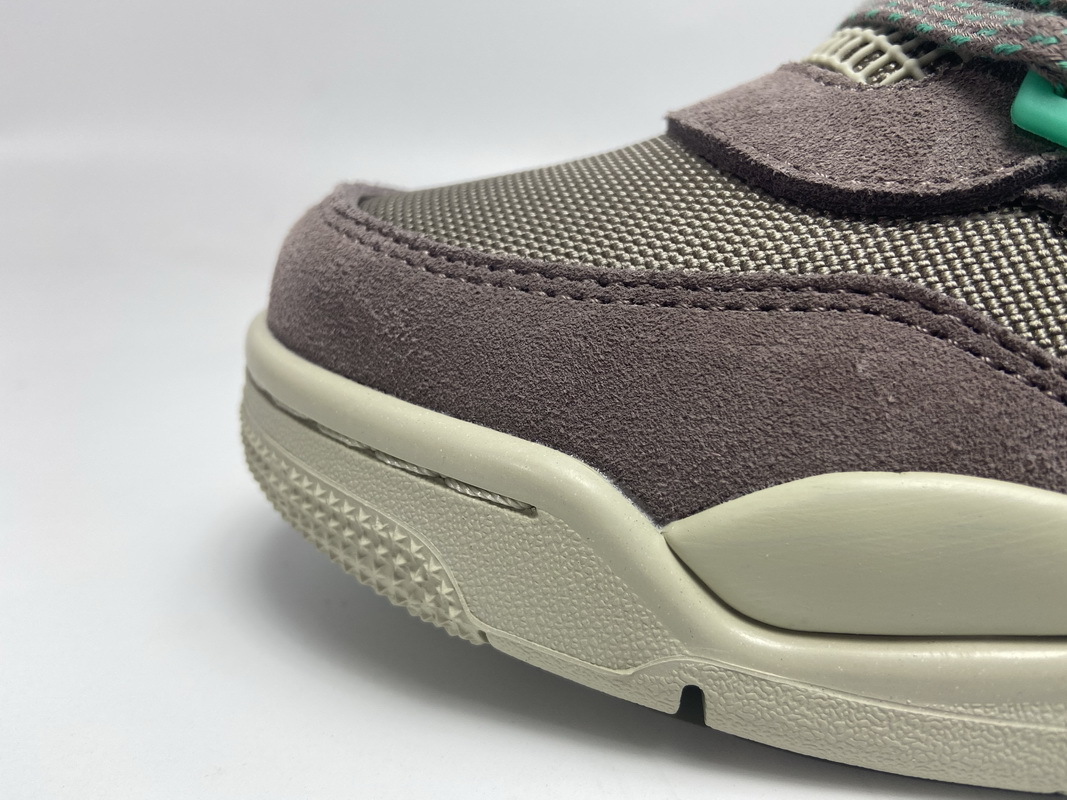 XP Factory Sneakers & Air Jordan 4 Retro SP 30th Anniversary Union Taupe Haze DJ5718-242