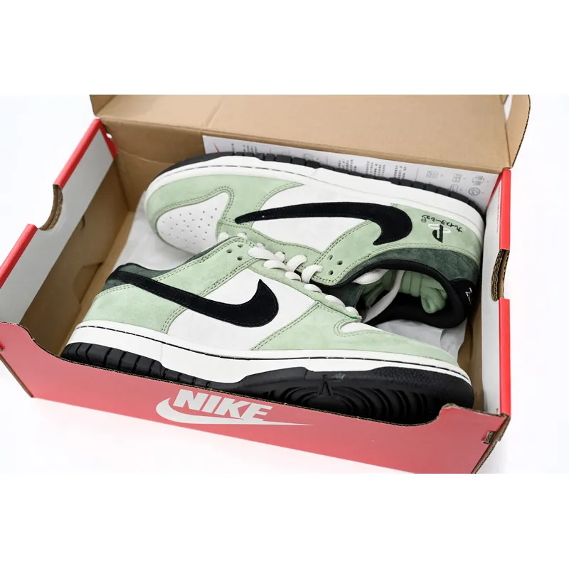 Pkgod Travis Scott x PlayStation x Nike Dunk Low ”PS5″