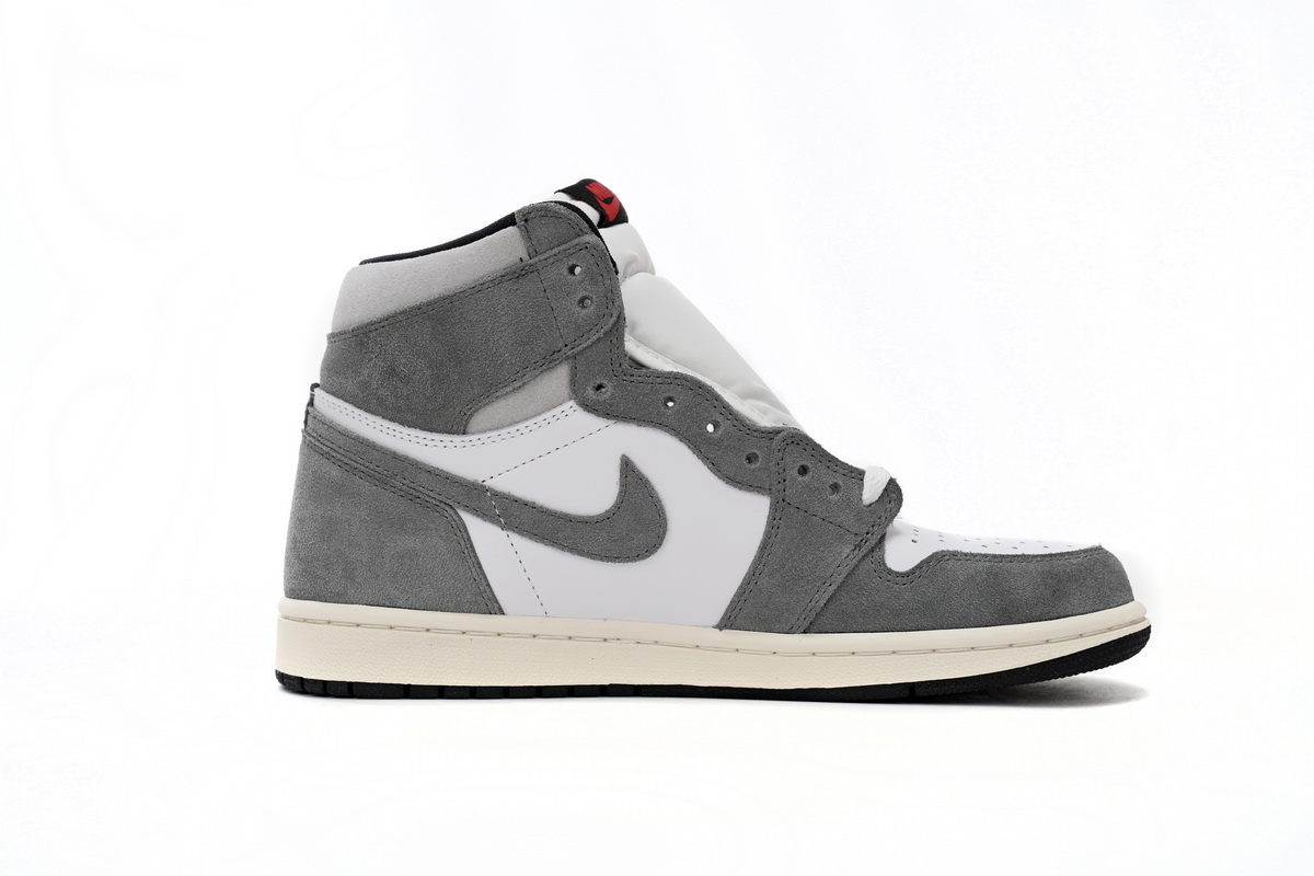     Air Jordan 1 Retro High OG Washed Black