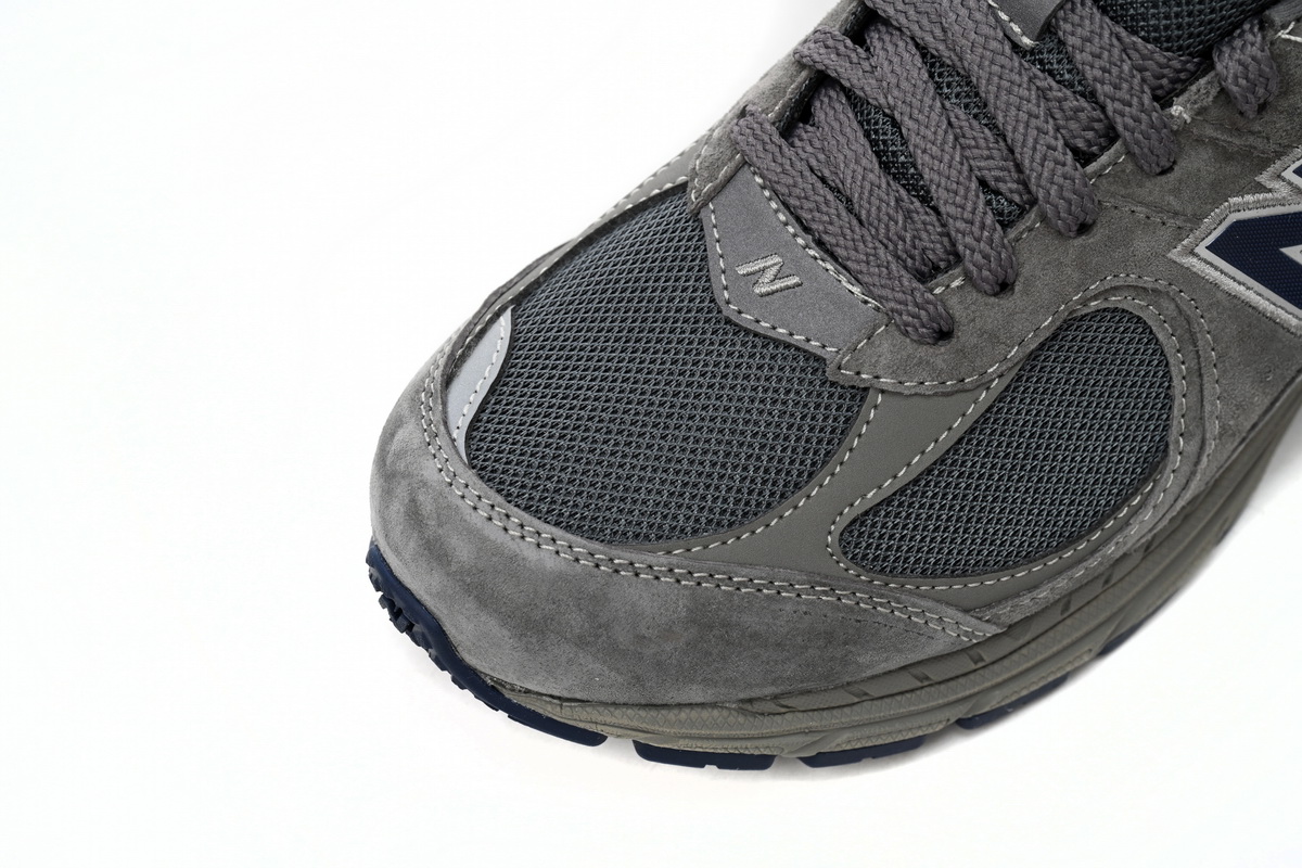 Pkgod New Balance 2002R Gore-Tex Castlerock