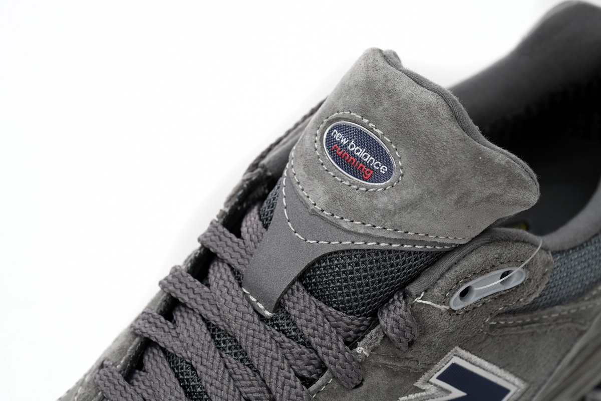 Pkgod New Balance 2002R Gore-Tex Castlerock