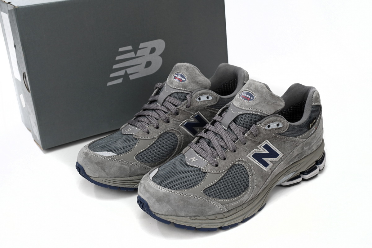 Pkgod New Balance 2002R Gore-Tex Castlerock