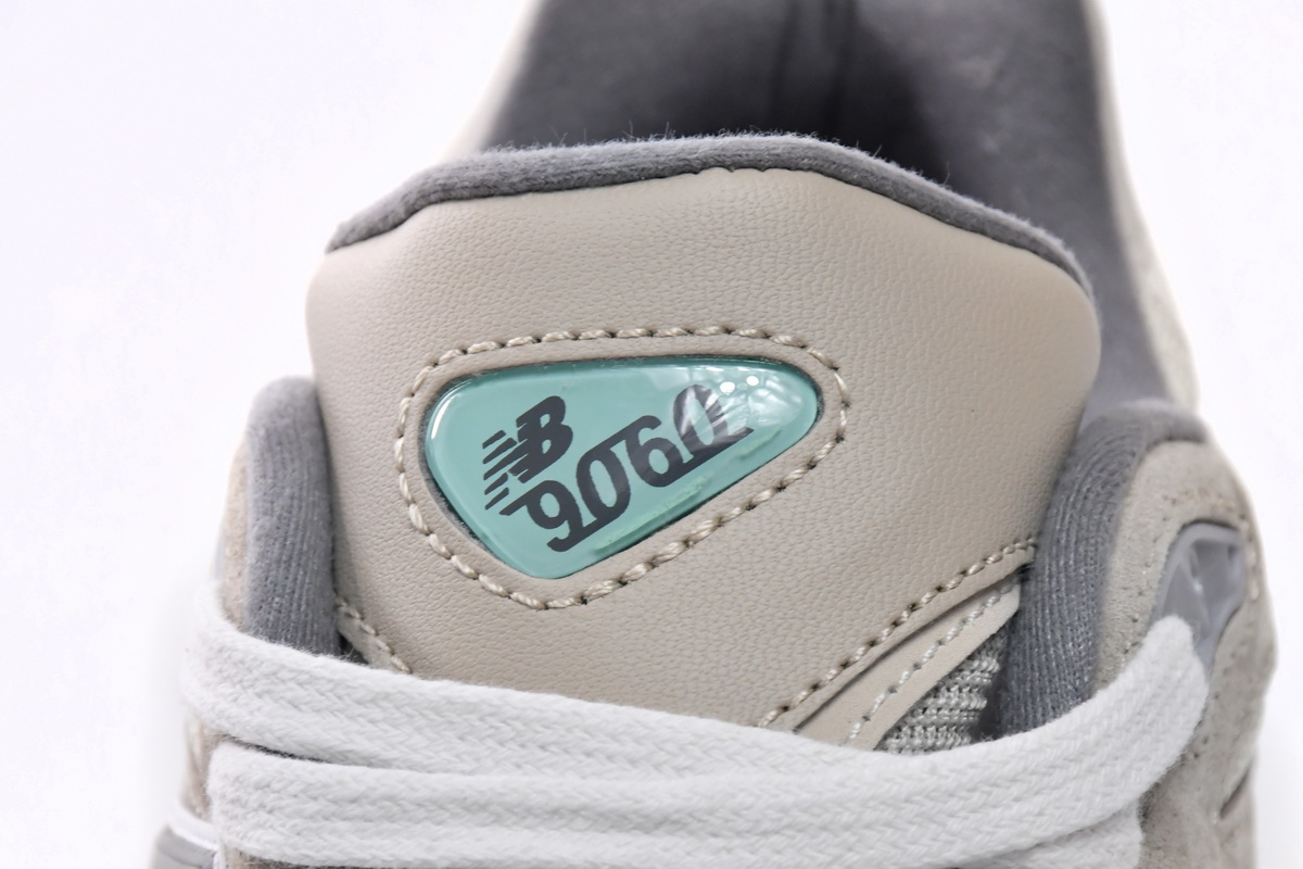     New Balance 9060 Sea Salt