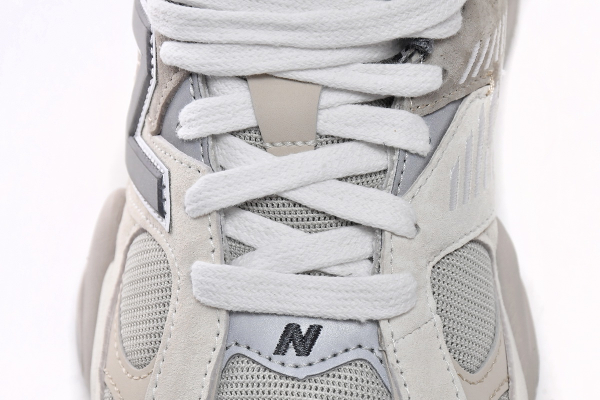    New Balance 9060 Sea Salt