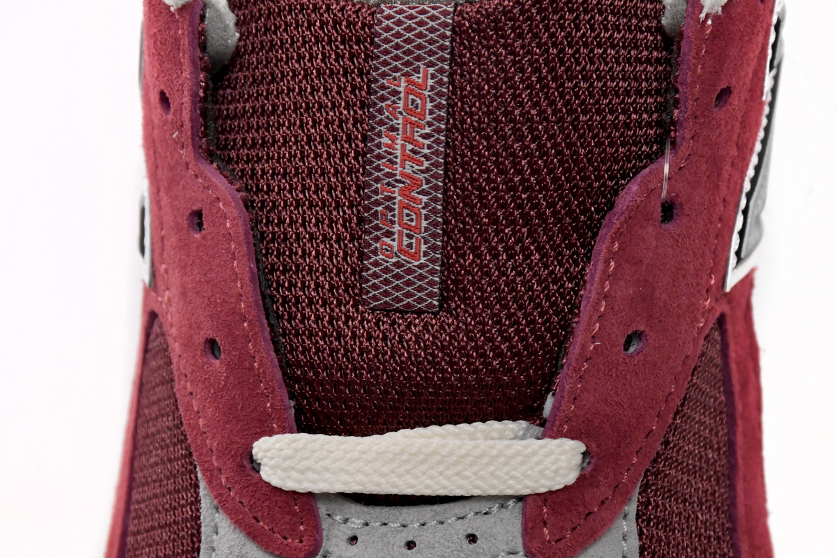     New Balance 990v3 MiUSA Teddy Santis Scarlet