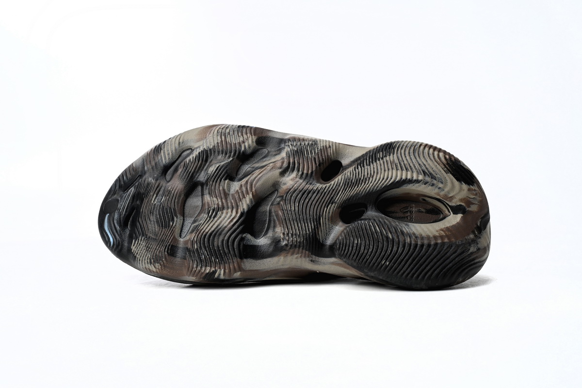 Pkgod adidas Yeezy Foam RNR MX Cinder