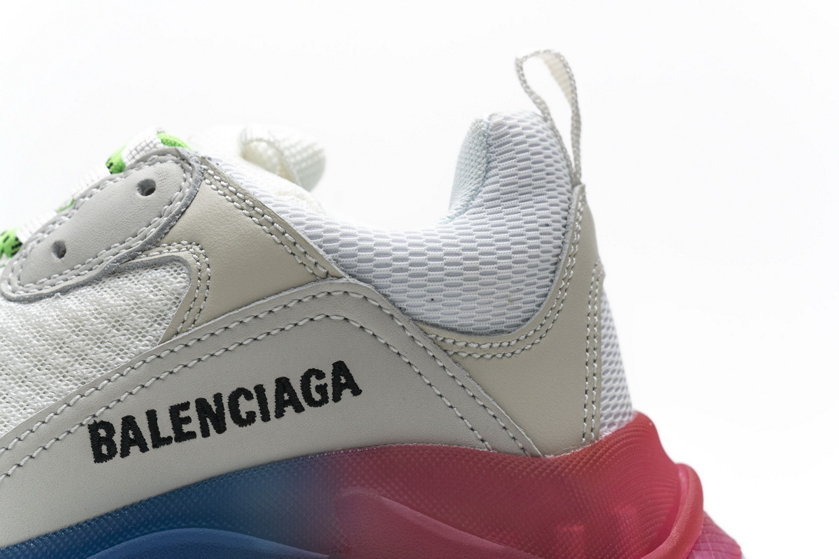       Balenciaga Triple S Rainbow