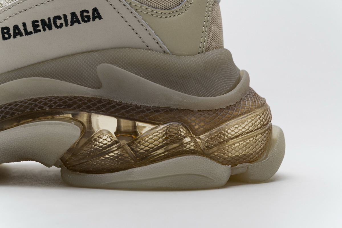      Balenciaga Triple S Champagne