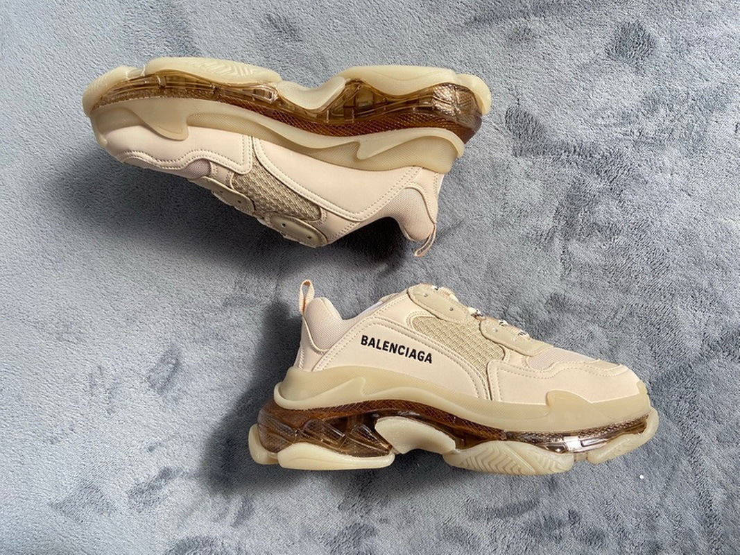      Balenciaga Triple S Nude