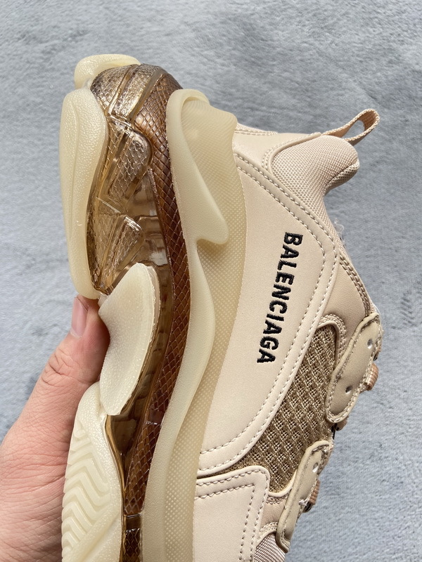      Balenciaga Triple S Nude