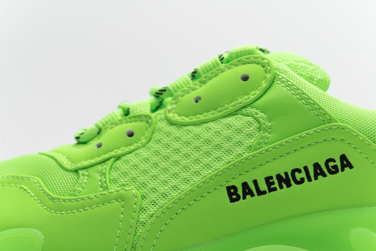      Balenciaga Triple S Fluorescent Green