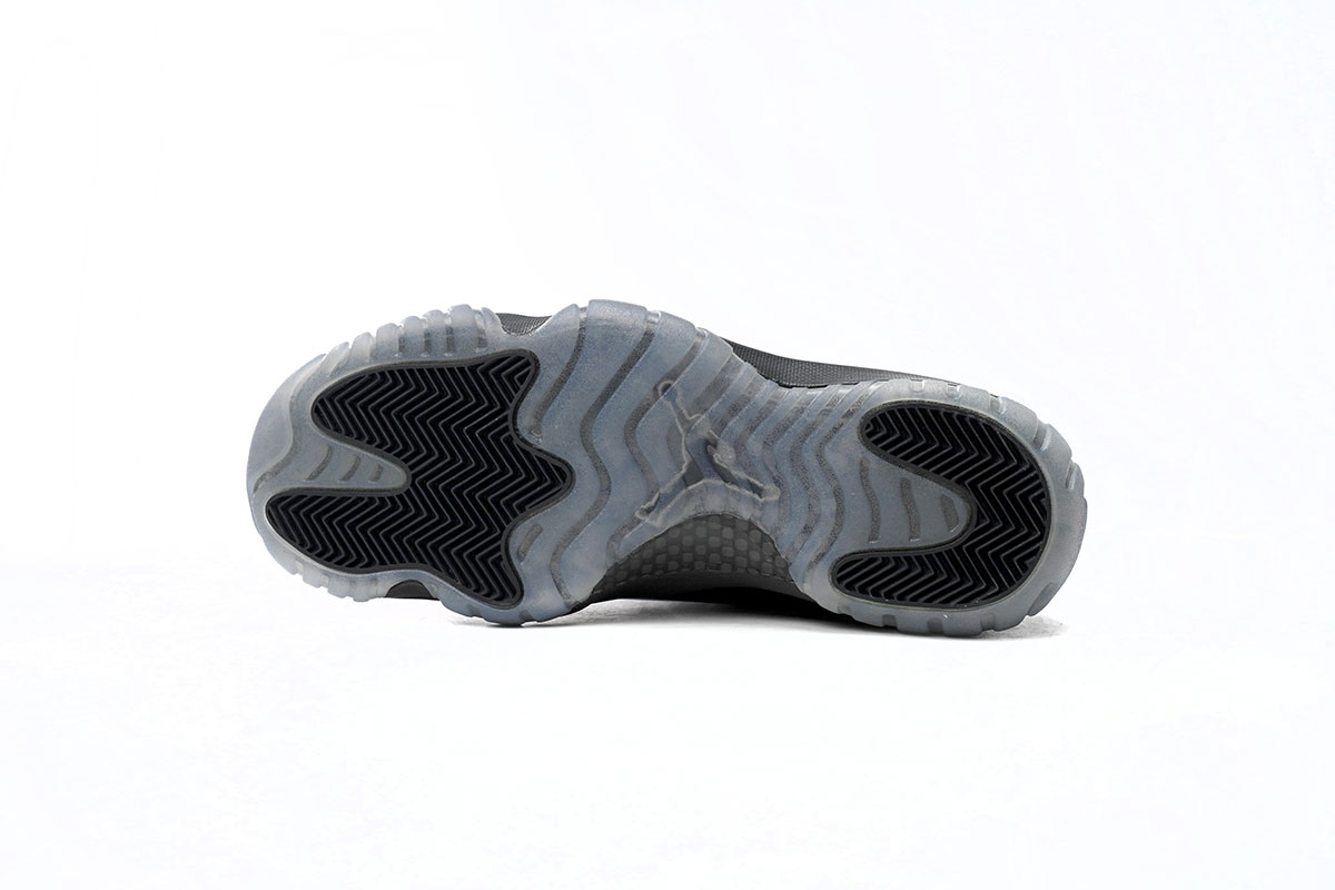    Pkgod Air Jordan 11 Cap and Gown