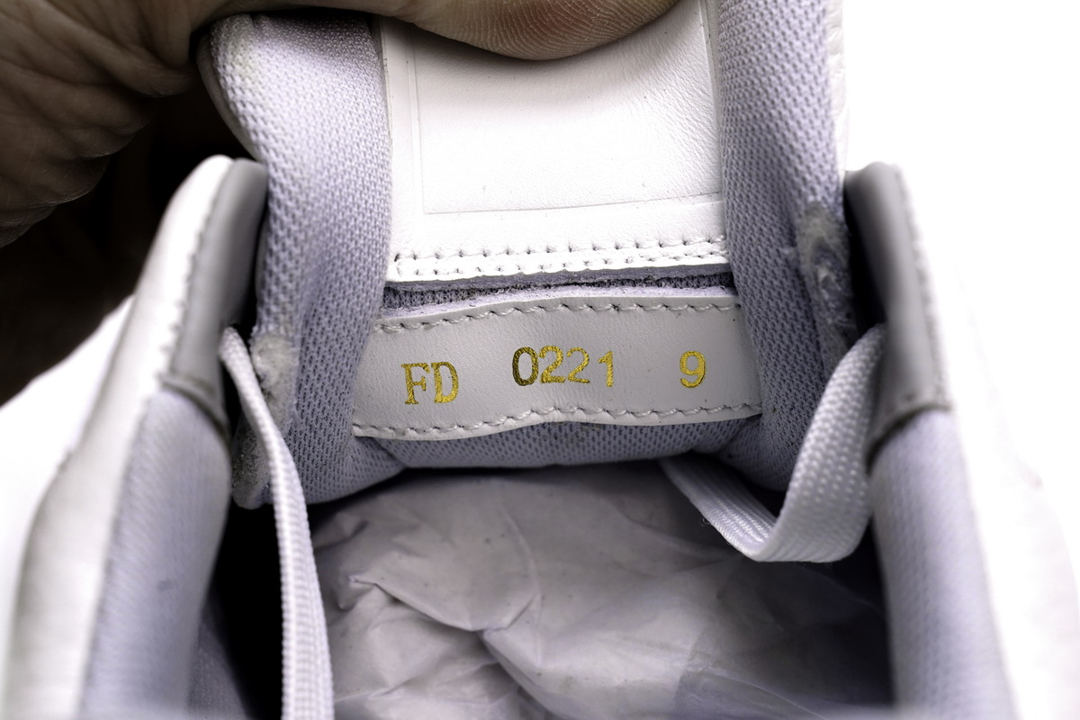 Zafa Wear Louis Vuitton Trainer White Litchi Pattern