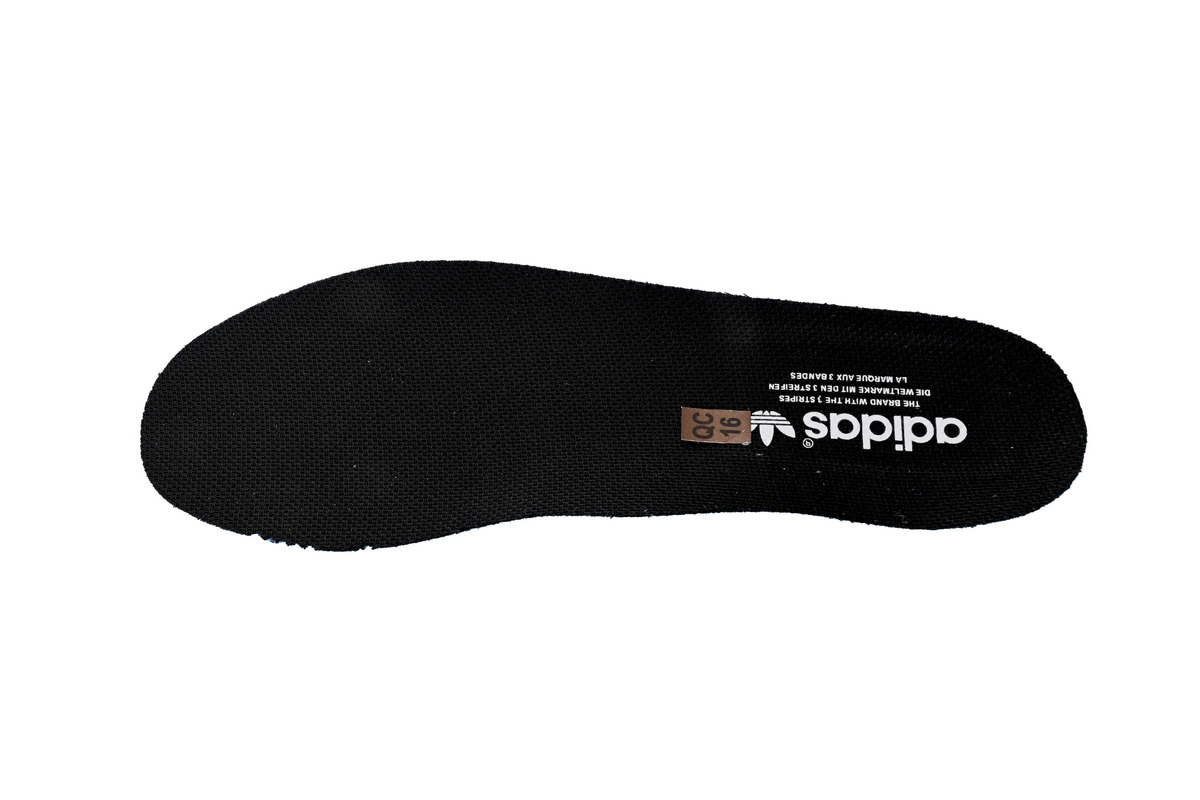 Pkgod adidas Superstar Core Black Cloud White Gold