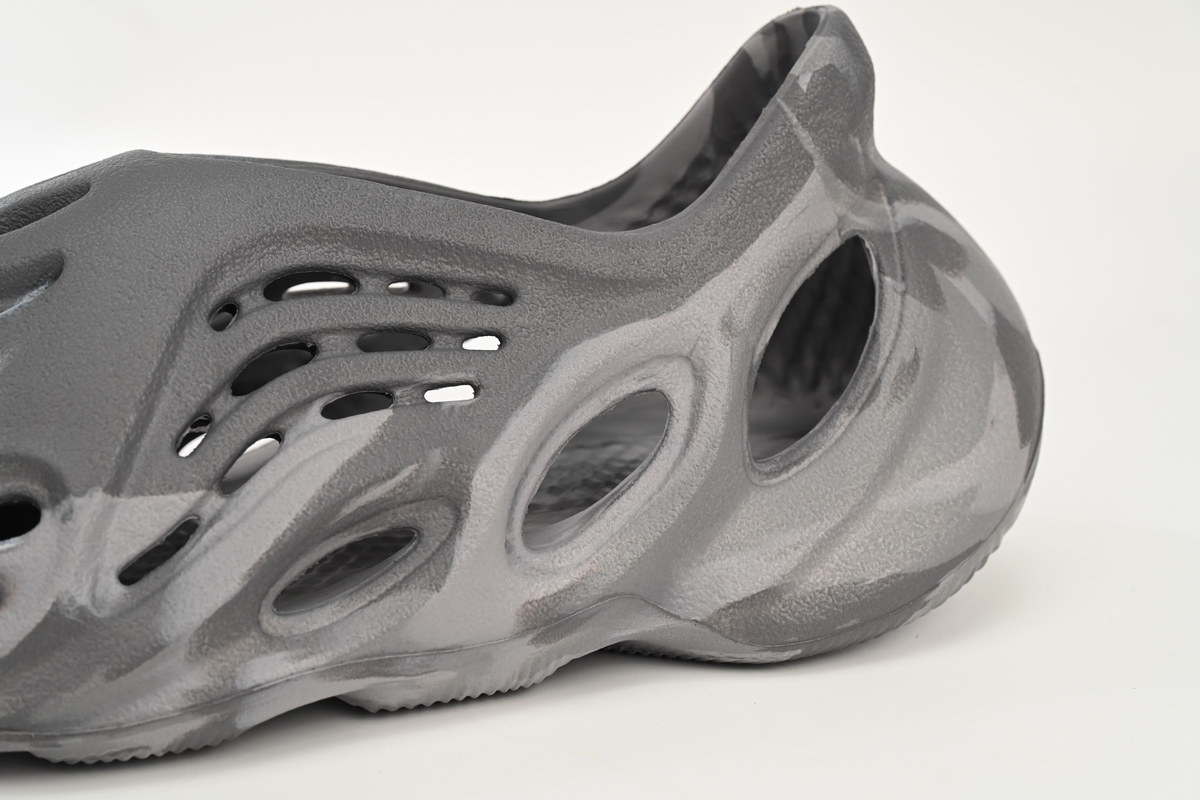 Pkgod adidas Yeezy Foam Runner Grey Camouflage