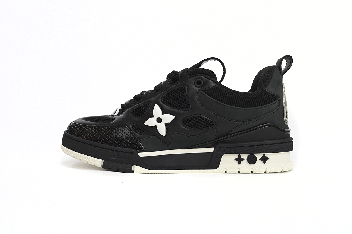 Louis Vuitton Leather lace up Fashionable Board Shoes Black 51BCOLRB