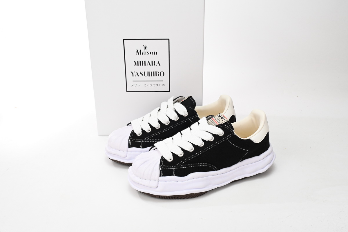    Pkgod NO.703 MIHARA YASUHIRO Black And White