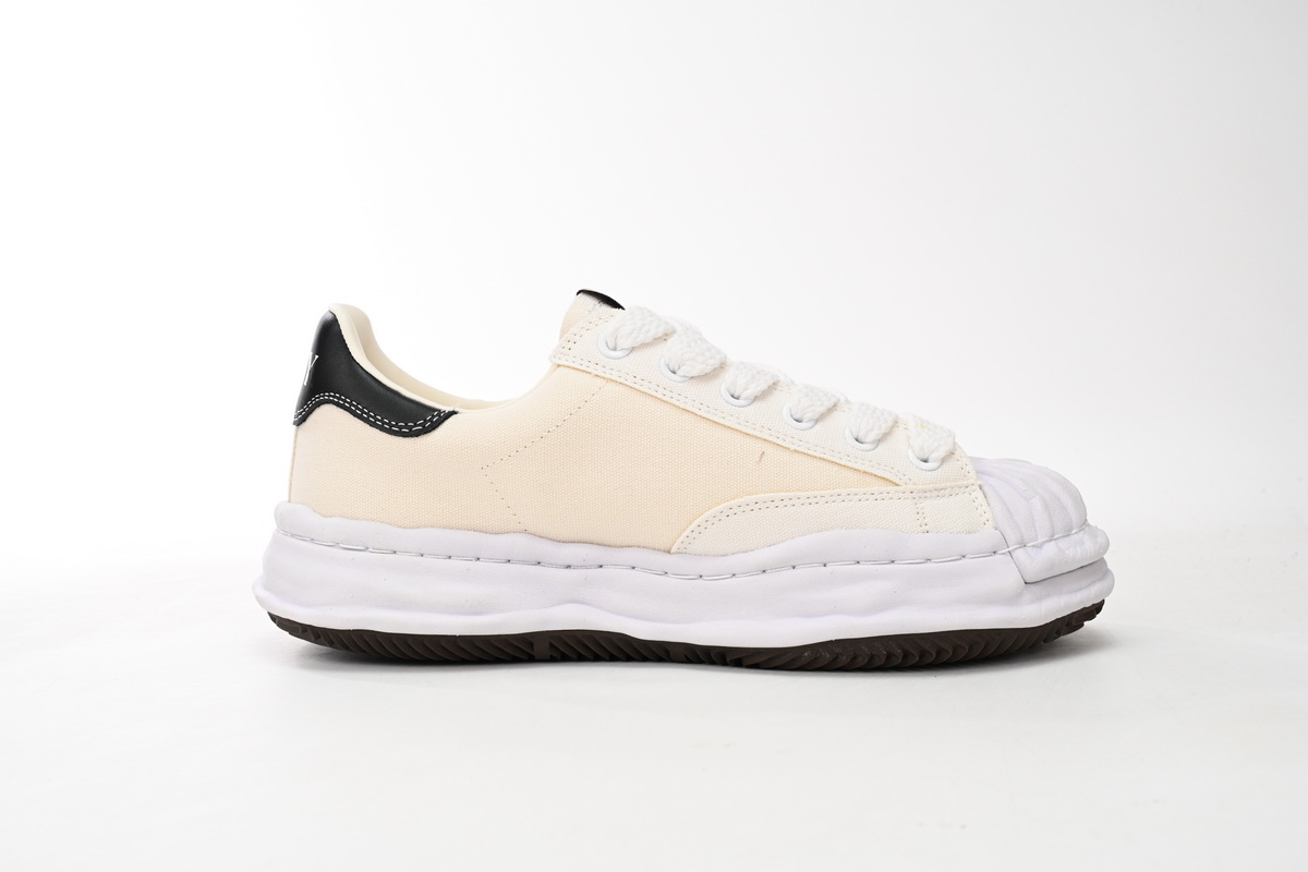 Pkgod NO.763 MIHARA YASUHIRO White And All White And Black Tail