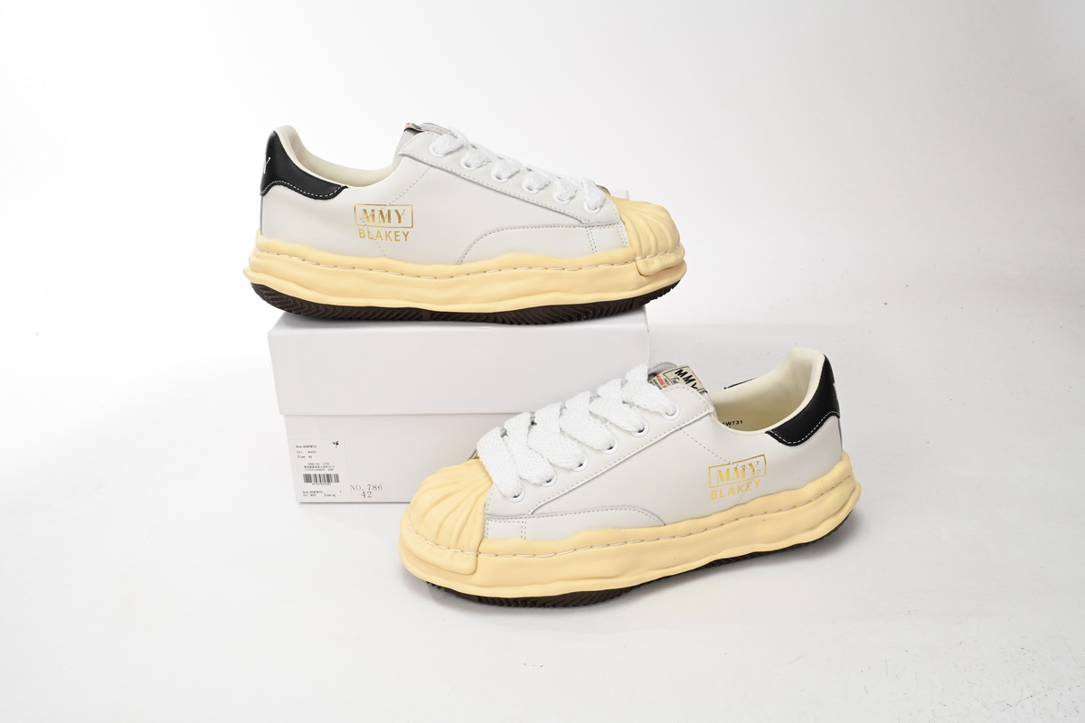 Pkgod NO.786 MIHARA YASUHIRO White And White Yellow Black Tail