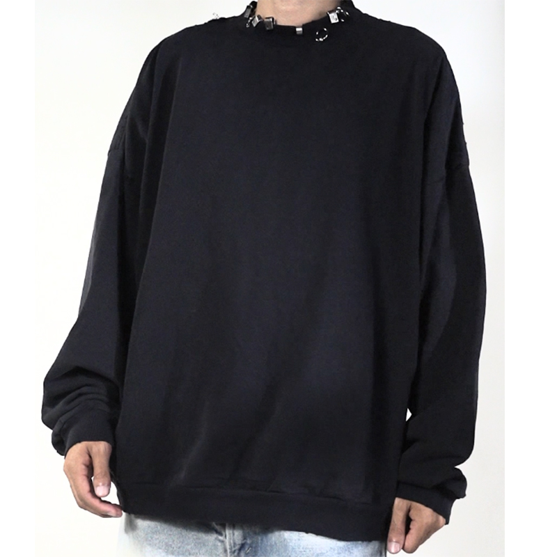     Balenciaga Pierced Round Sweatshirt Oversized in Black Faded 762718TPVD91055 