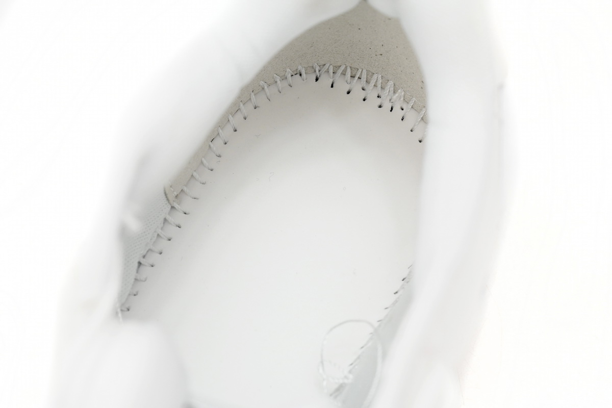 Pkgod OFF-WHITE Out Of Office Whiting