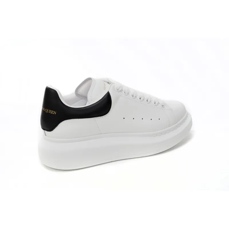 Alexander McQueen Sneaker Dlack Skin