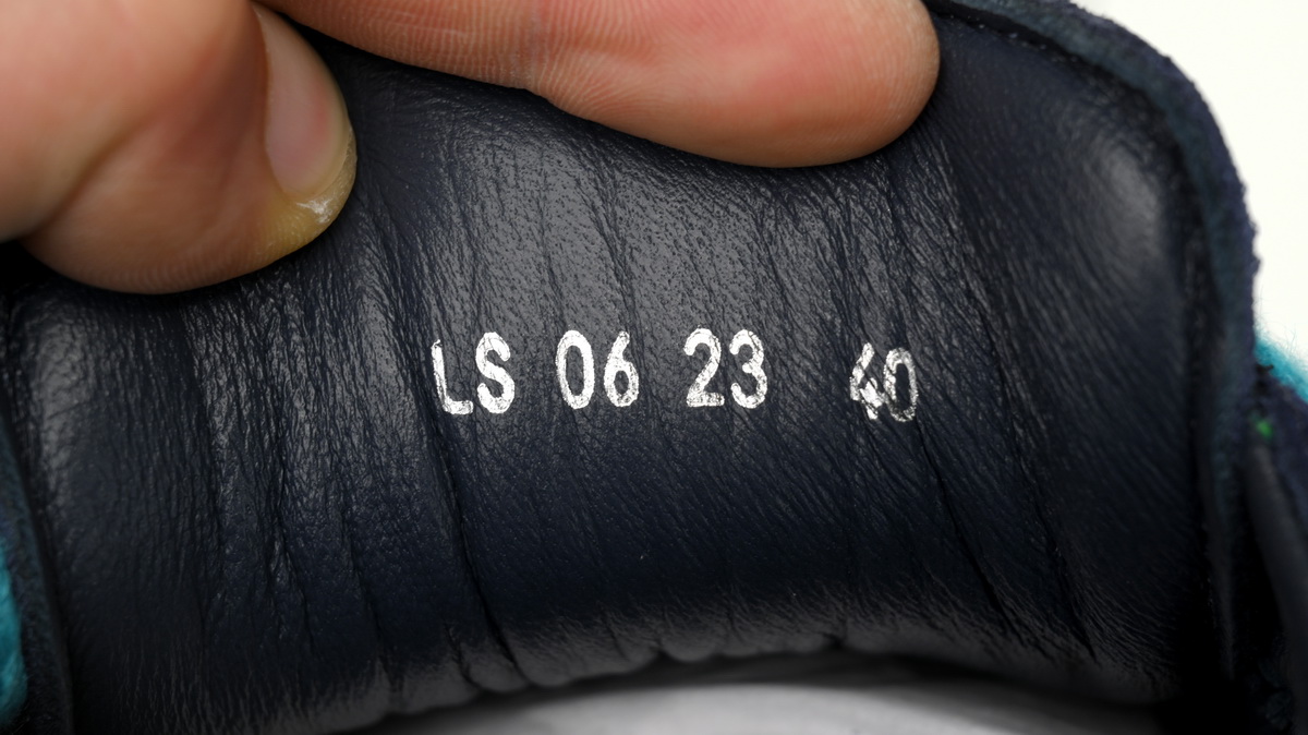 Dior X Denim Tears B33 Sneakers Release Navy Dlue Stripes