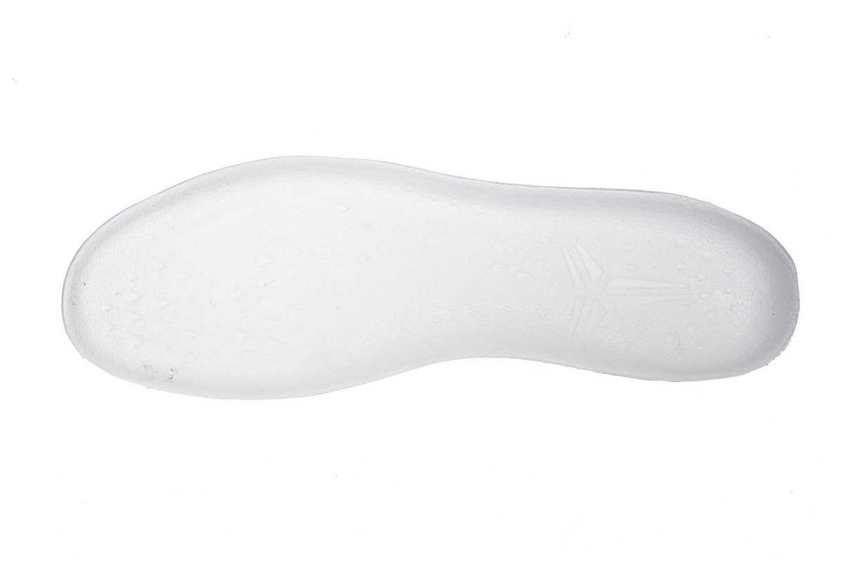    Nike Zoom Kobe 11 White Blue 822675-185
