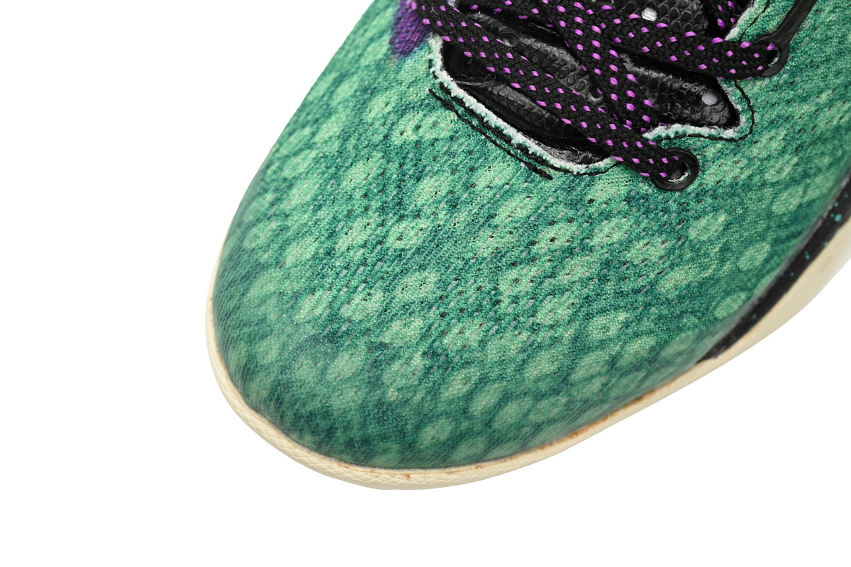 Nike Kobe 8 System “Easter” 555286-302