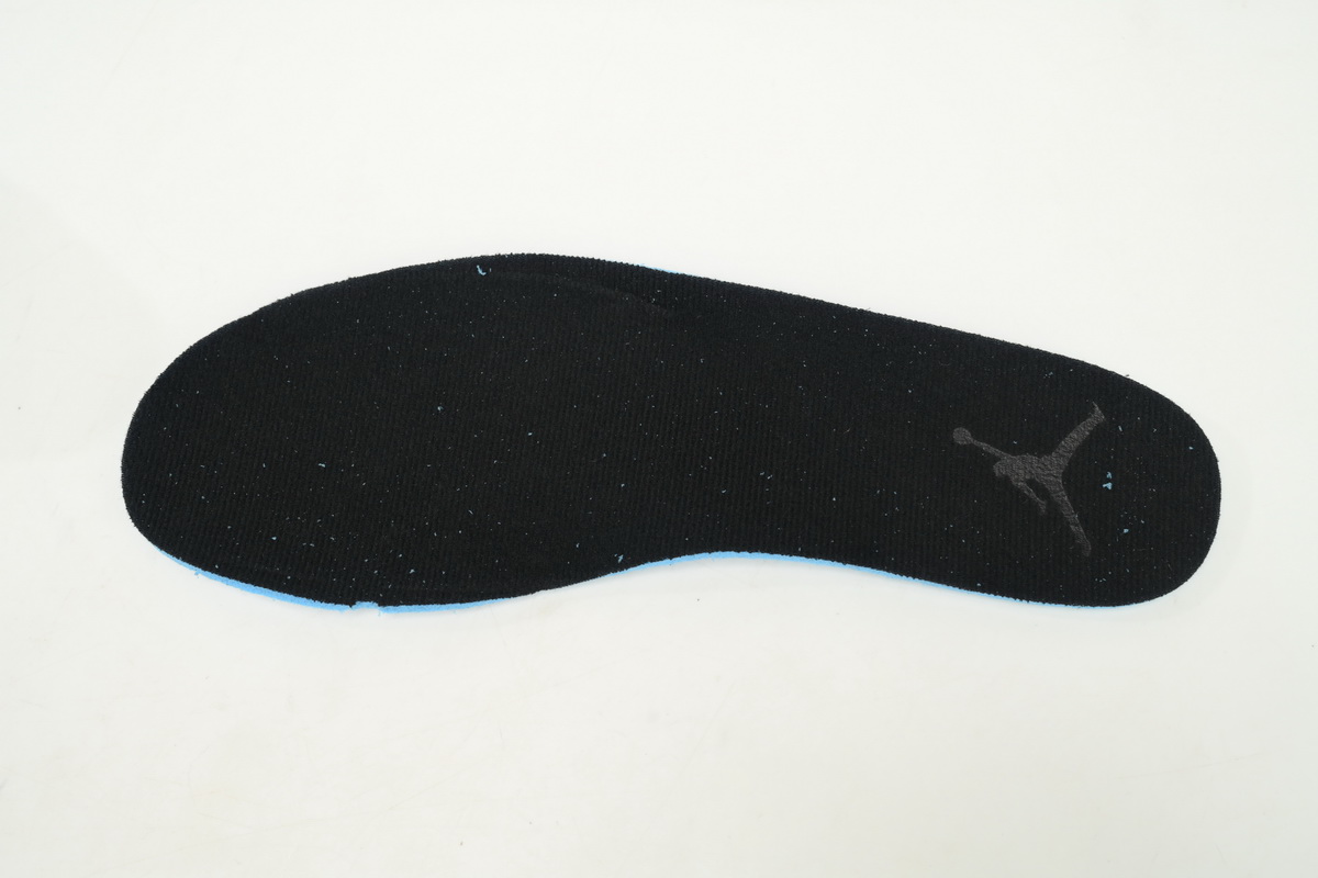     Jordan 3 Retro Cyber Monday 136064-020