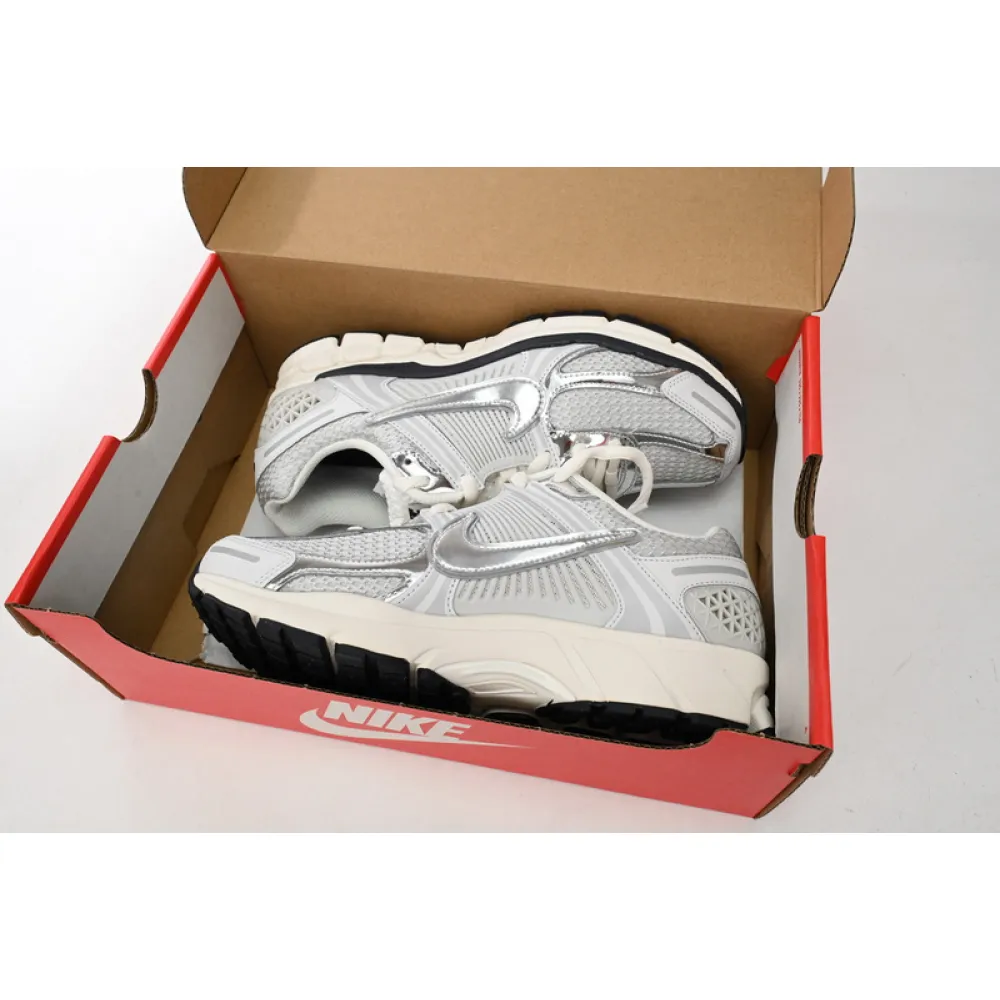 Pkgod Nike Zoom Vomero 5 Photon Dust Metallic Silver FD0884-025