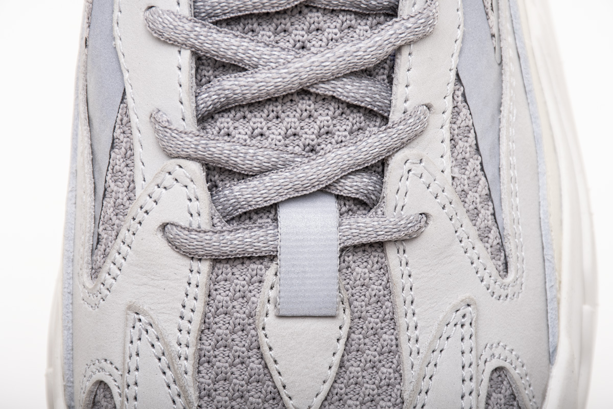    Adidas Yeezy Boost 700 V2 Static
