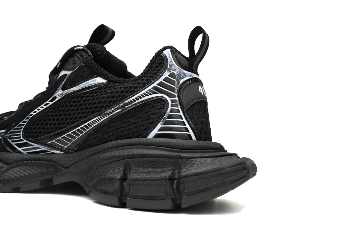    Balenciaga 3XL Lace-Up Sneakers Black And White 542228 W2RB8 1090 