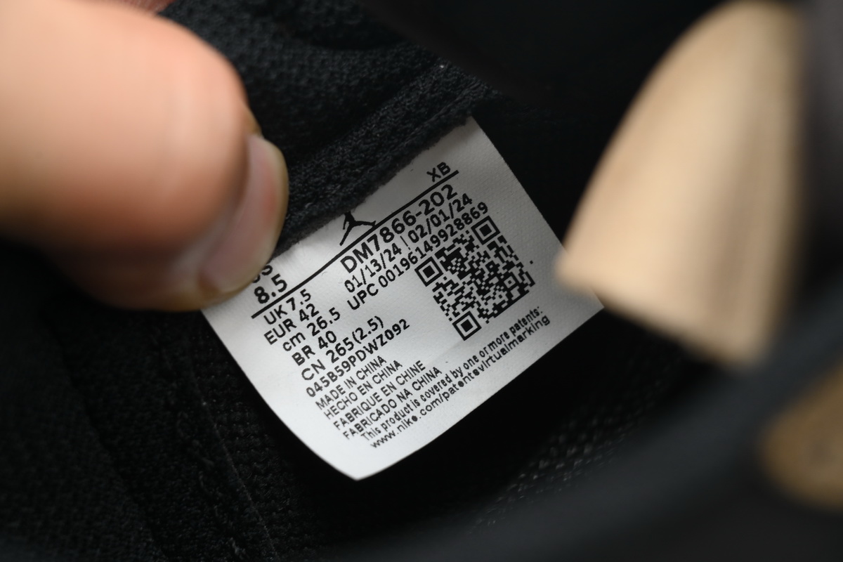     Air Jordan 1 Low  Velvet Brown DM7866-202