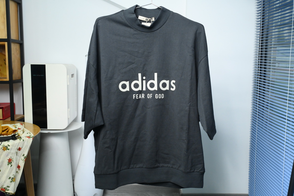 Top Quality Fear of God xadidas Essentials T-shirt  Black IS6839