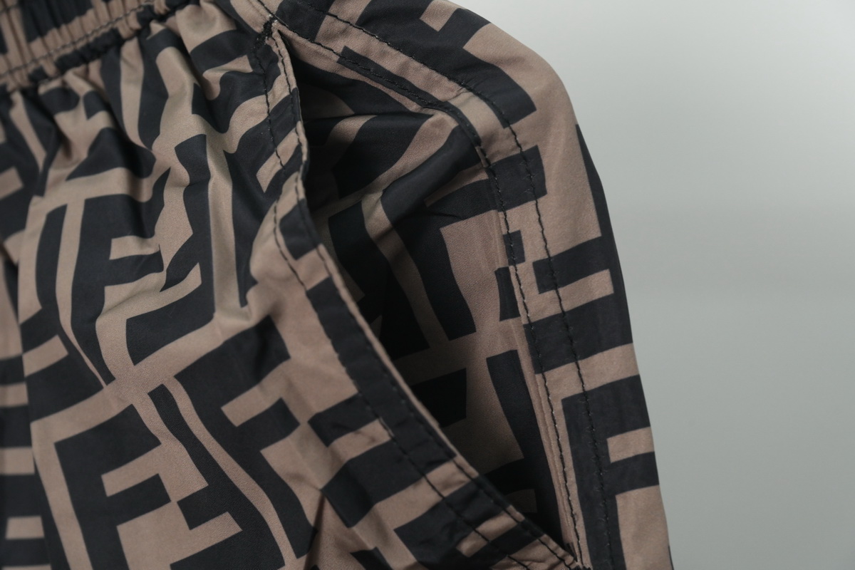 Top Quality Fendi FF Motif Shorts Black/Brown