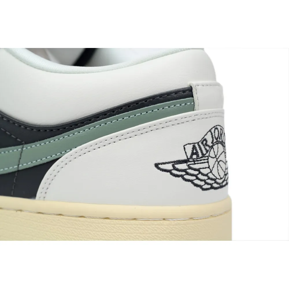  Air Jordan 1 Low Anthracite/Jade Smoke