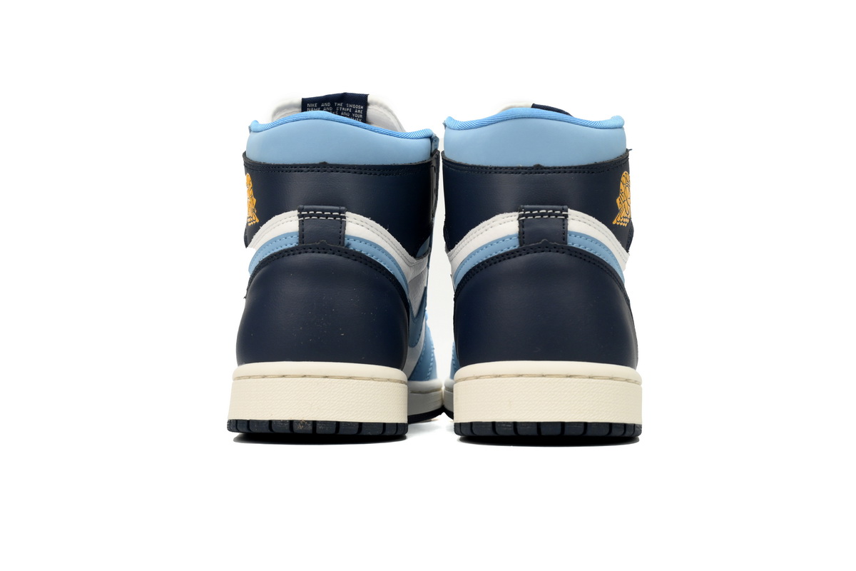    Air Jordan 1 High OG First in Flight