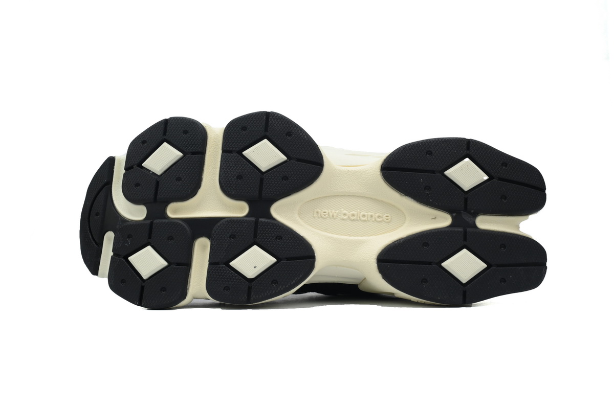     New Balance 9060 Black and White U9060AAA
