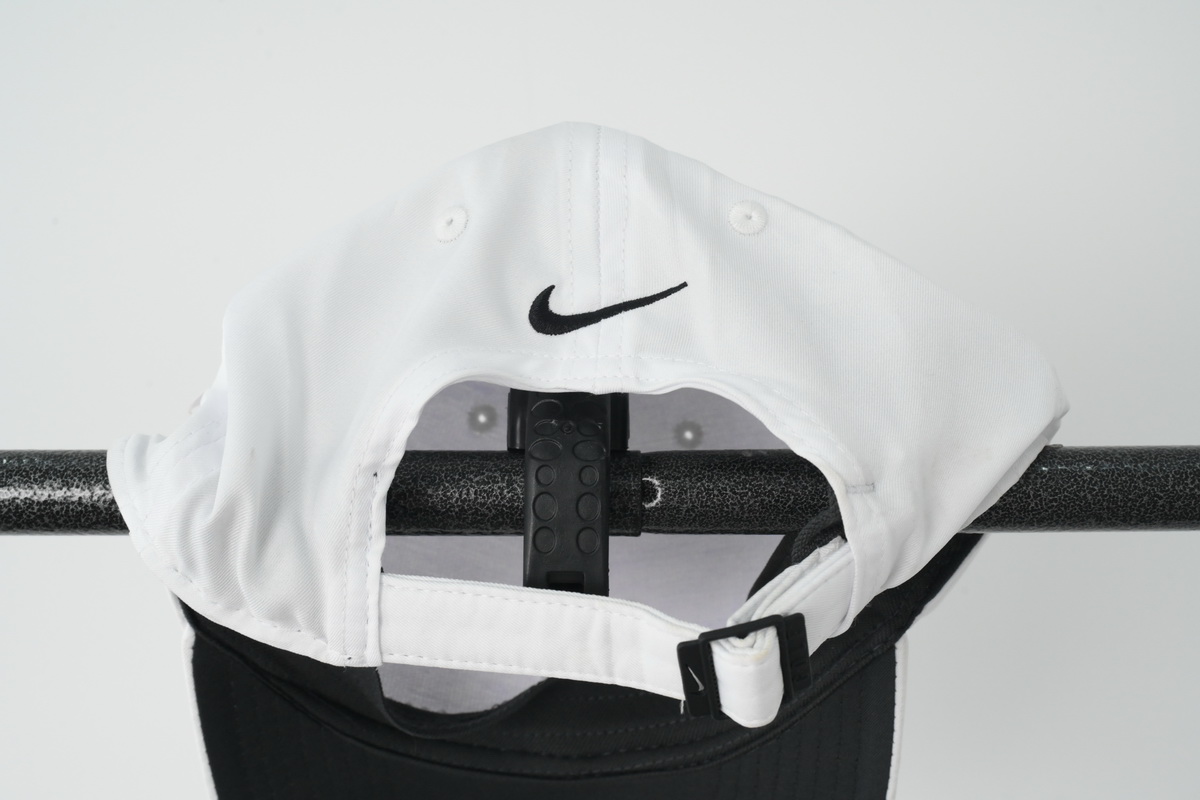    Nike Peaked Cap White