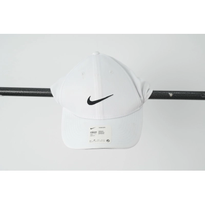    Nike Peaked Cap White 02