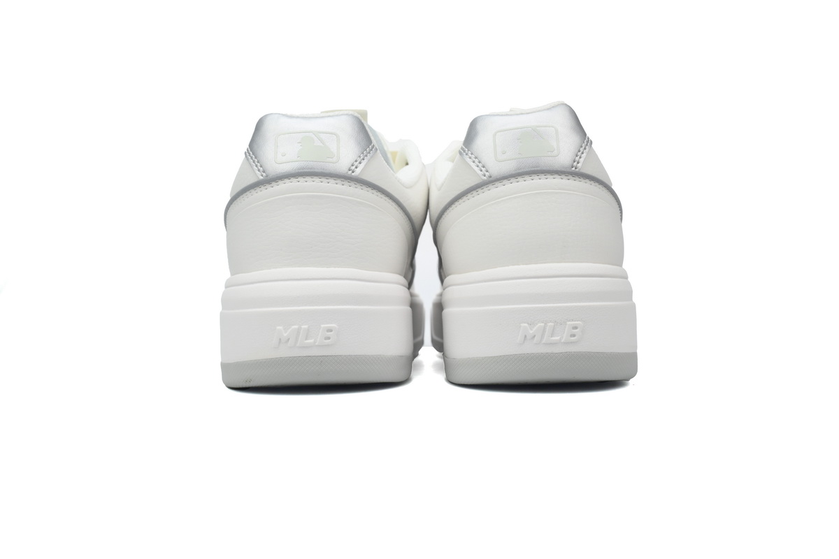    Giay MLB Chunky Liner Basic New York Yankees Sneaker 3ASXCLB3N-50SIS