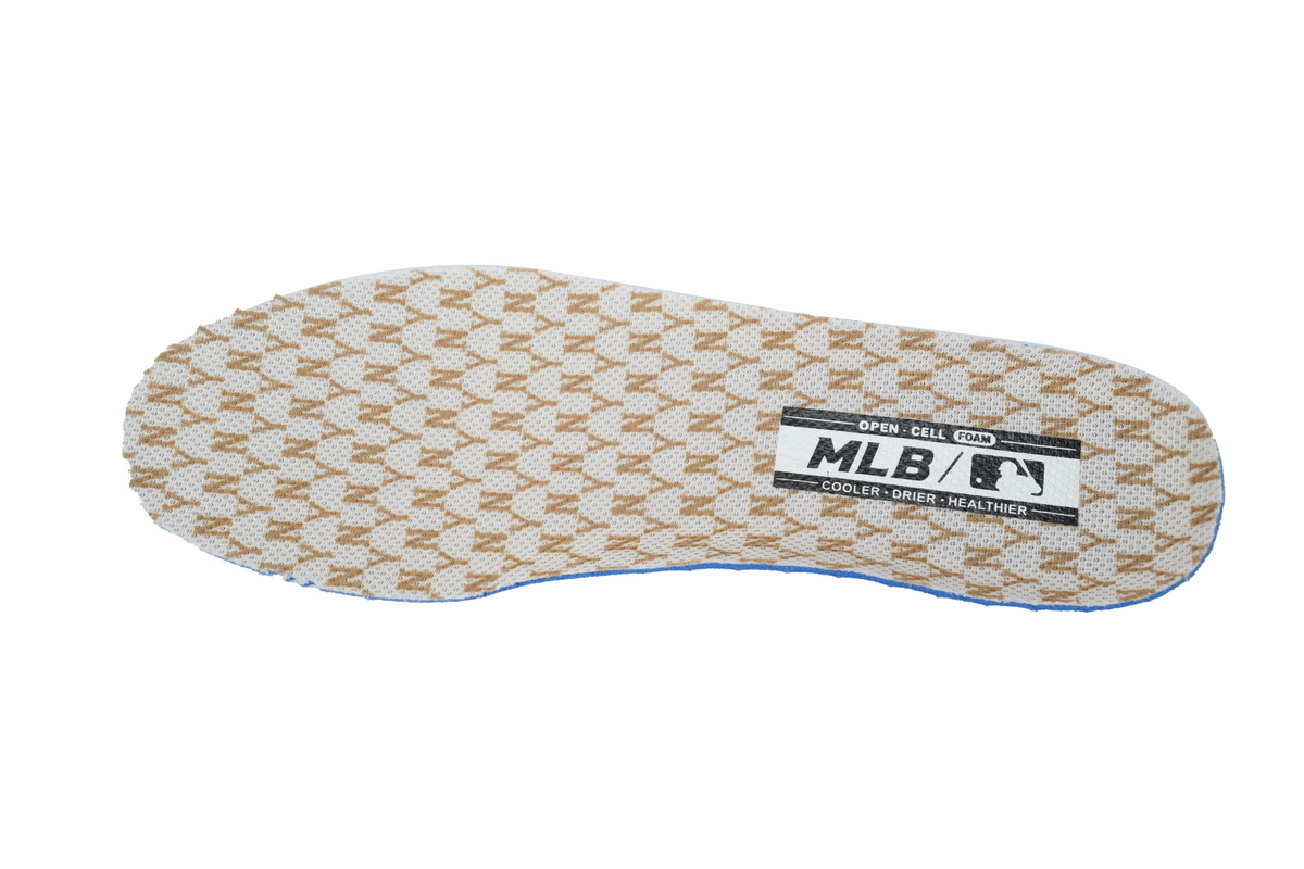    Giay MLB Chunky Liner Yankees Monogram 32SHCM 011