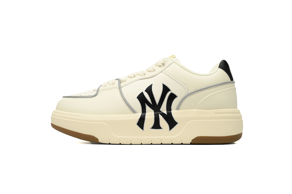    Giay MLB Chunky Liner Low New York Yankees Ivory 3ASXGA12N-50IVS