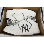 Giay MLB Chunky Liner Mid Basic New York Yankees Sneakers 3ASXLMB3N-50BKS