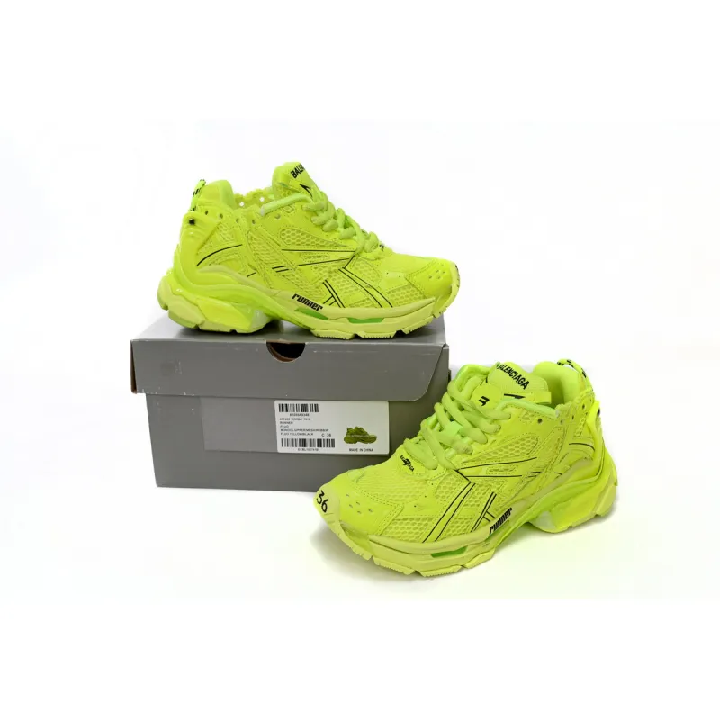 Balenciaga Runner Fluorescent Green 677402 W3RB4 7510